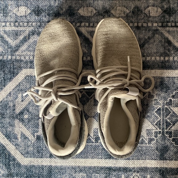 Women’s Sorel shoes - Picture 2 of 9